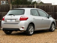 USED 2010 10 TOYOTA AURIS 1.6 Auris TR Valvematic 5dr Climate Control