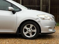 USED 2010 10 TOYOTA AURIS 1.6 Auris TR Valvematic 5dr Climate Control