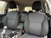USED 2010 10 TOYOTA AURIS 1.6 Auris TR Valvematic 5dr Climate Control