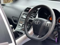 USED 2010 10 TOYOTA AURIS 1.6 Auris TR Valvematic 5dr Climate Control
