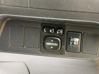 USED 2010 10 TOYOTA AURIS 1.6 Auris TR Valvematic 5dr Climate Control