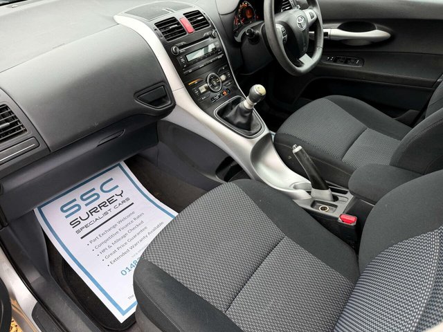 2010 Toyota Auris - Photo 6