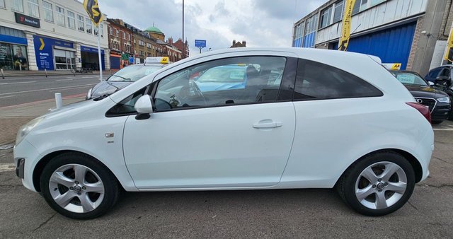 2012 VAUXHALL CORSA - Photo 5
