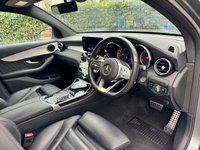 USED 2022 22 MERCEDES-BENZ GLC 2.0 GLC300e 13.5kWh AMG Line Coupe 5dr Petrol Plug-in Hybrid G-Tronic+ 4MATIC Euro 6 (s/s) (333 ps) 