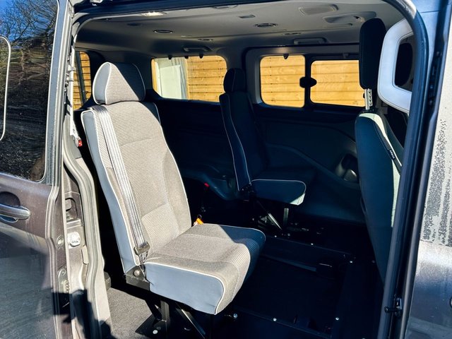 2020 FORD TOURNEO CUSTOM - Photo 11