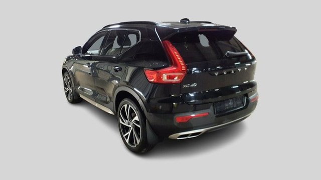 2019 Volvo Xc40 2L R-Design Pro 5dr - Photo 3