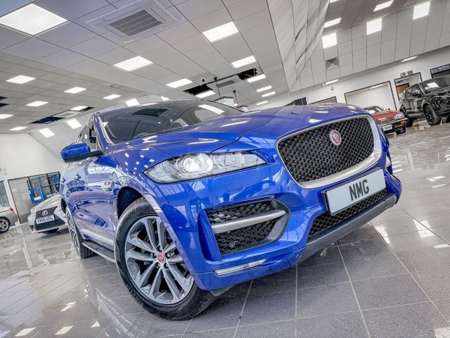 2019 Jaguar F-Pace 2L R-Sport 5dr - Photo 2