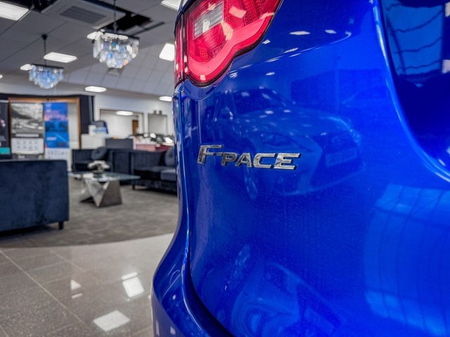 2019 Jaguar F-Pace 2L R-Sport 5dr - Photo 11