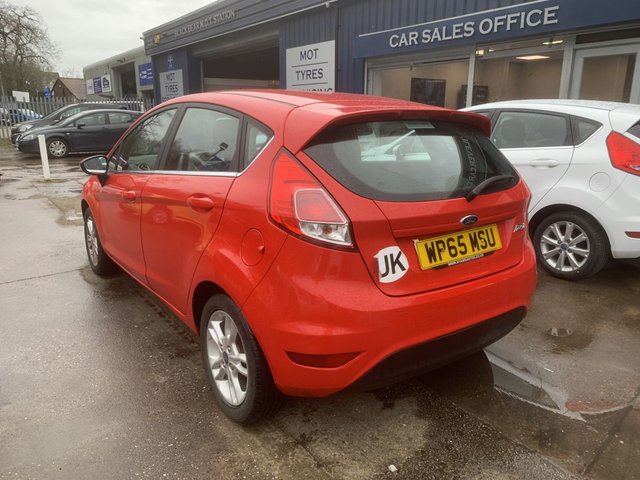 2015 FORD FIESTA 1.25 Zetec Hatchback 5dr Petrol Manual Euro 6 (82 ps) - Photo 4