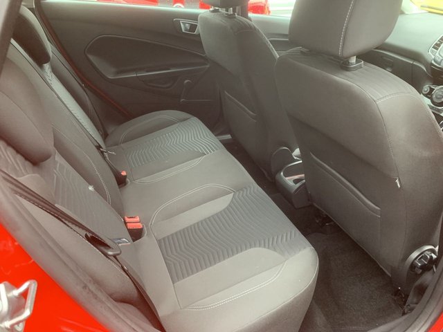 2015 FORD FIESTA 1.25 Zetec Hatchback 5dr Petrol Manual Euro 6 (82 ps) - Photo 8