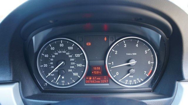 2009 BMW 3 SERIES 2.0 318i SE Saloon 4dr Petrol Manual Euro 4 (143 ps) - Photo 5