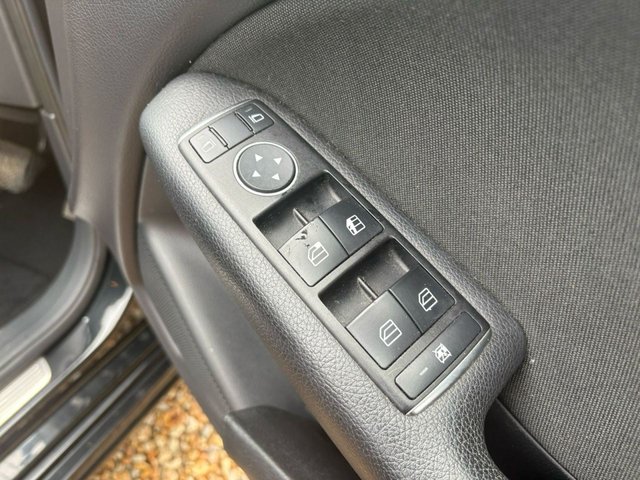 2014 MERCEDES-BENZ B-CLASS 2014 1.5 B180 CDI SE MPV 5dr Diesel 7G-DCT Euro 5 (s/s) (109 ps) - Photo 11