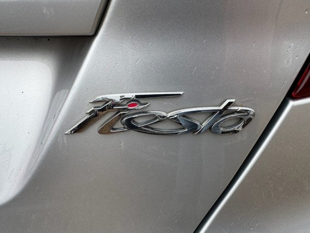 2016 FORD FIESTA 1.0T EcoBoost Zetec Hatchback 5dr Petrol Manual Euro 6 (s/s) (100 ps) - Photo 11