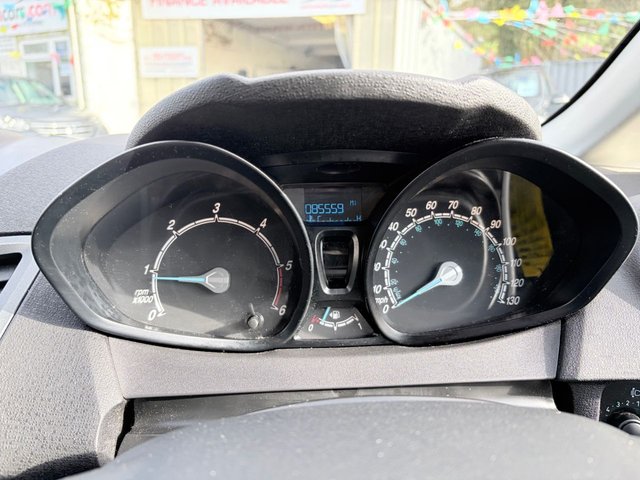 2013 Ford Fiesta 1.5L Style 5dr - Photo 12