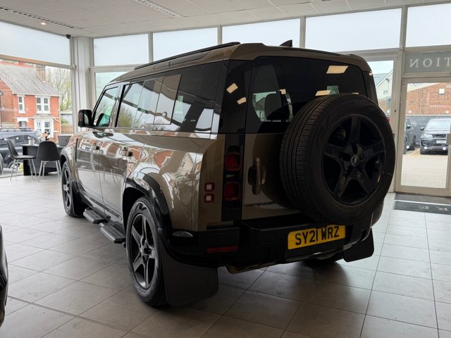 View our LAND ROVER DEFENDER