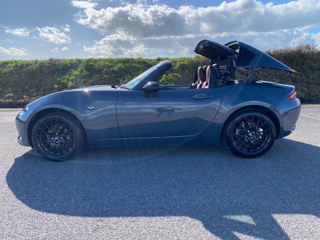 View our MAZDA MX-5