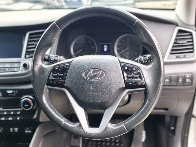 2017 HYUNDAI TUCSON - Photo 3