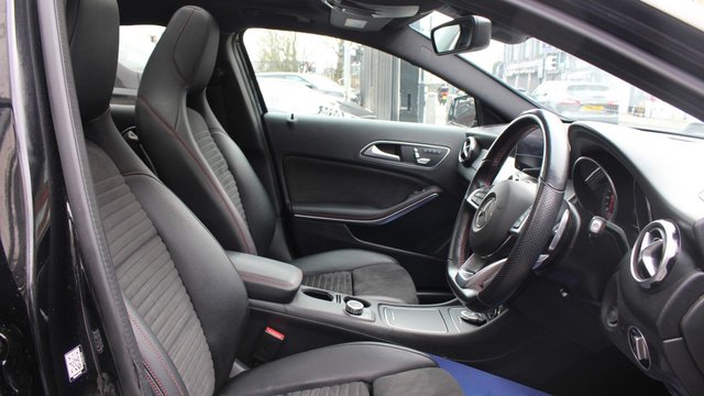 2019 MERCEDES-BENZ GLA (2019) - Photo 12