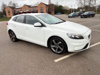 USED 2015 15 VOLVO V40 2.0 D2 R-Design Nav Hatchback 5dr Diesel Manual Euro 6 (s/s) (120 ps) AIR CON, MOT FEBRUARY 2027