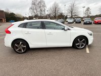 USED 2015 15 VOLVO V40 2.0 D2 R-Design Nav Hatchback 5dr Diesel Manual Euro 6 (s/s) (120 ps) AIR CON, MOT FEBRUARY 2027