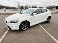 USED 2015 15 VOLVO V40 2.0 D2 R-Design Nav Hatchback 5dr Diesel Manual Euro 6 (s/s) (120 ps) AIR CON, MOT FEBRUARY 2027