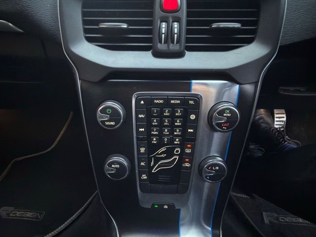 2015 Volvo V40 2L R-Design Nav 5dr - Photo 10