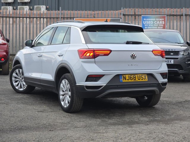 View our VOLKSWAGEN T-ROC