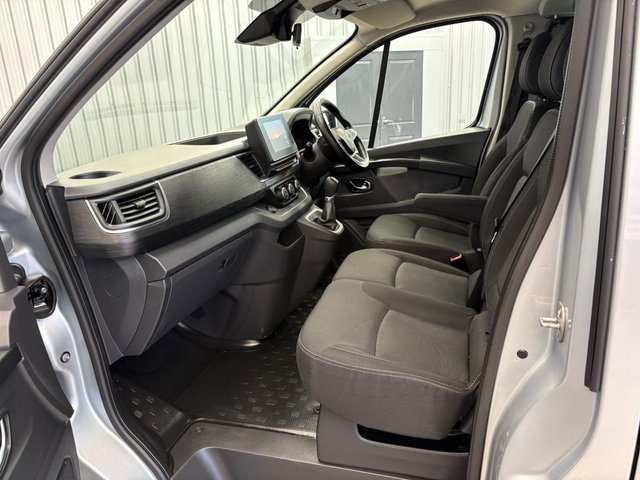 2024 RENAULT TRAFIC 2024 2.0 DCI 170 BHP LL30 L2 H1 SPORT 9 SEATER MINIBUS AUTOMATIC (EDC) (EURO 6) - Photo 9