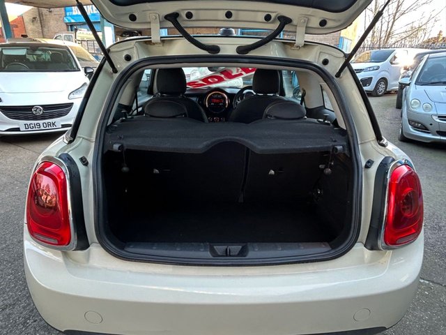 2014 MINI Hatch 1.5L Cooper 3dr - Photo 11