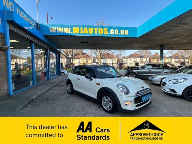 2014 MINI Hatch 1.5L Cooper 3dr - Photo 2