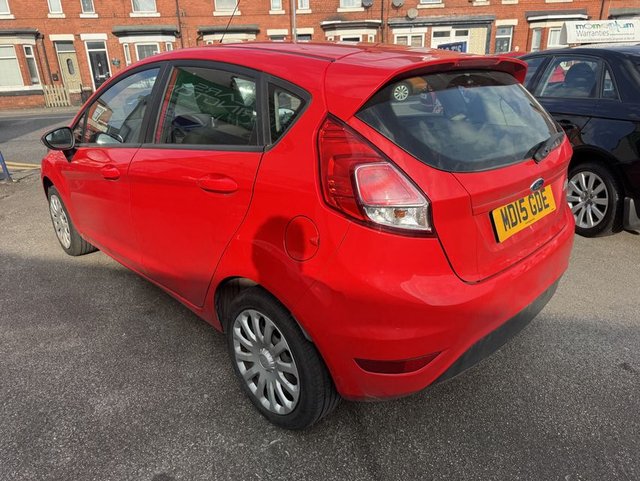 2015 Ford Fiesta 1.3L Style 5dr - Photo 7