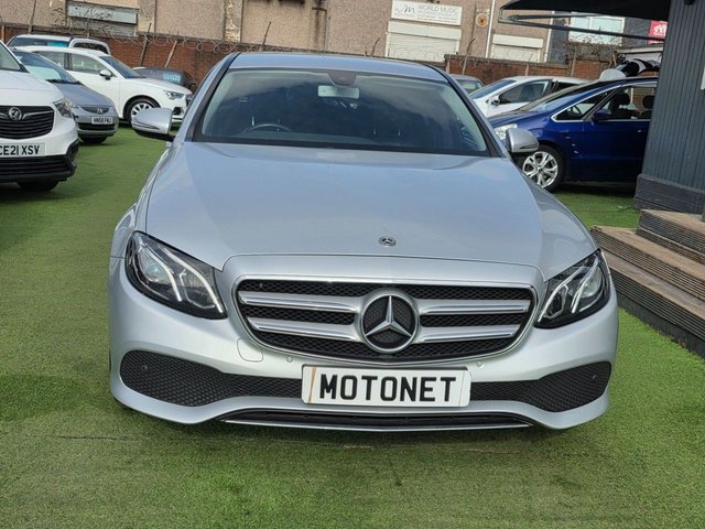 2018 MERCEDES-BENZ E-CLASS 2.0 E220d SE Saloon 4dr Diesel G-Tronic+ Euro 6 (s/s) (194 ps) - Photo 4