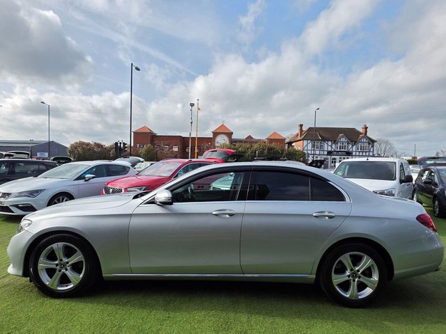 2018 MERCEDES-BENZ E-CLASS 2.0 E220d SE Saloon 4dr Diesel G-Tronic+ Euro 6 (s/s) (194 ps) - Photo 6