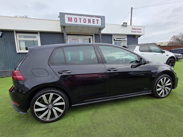 2017 VOLKSWAGEN GOLF 1.4 TSI 8.7kWh GTE Advance Hatchback 5dr Petrol Plug-in Hybrid DSG Euro 6 (s/s) (204 ps) - Photo 9