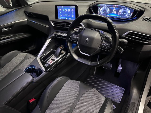 2019 PEUGEOT 5008 - Photo 7
