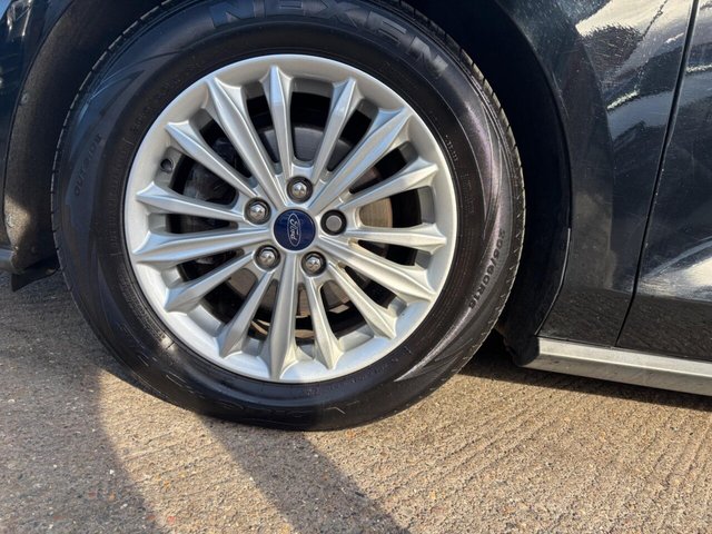 2019 FORD FOCUS 1.5 EcoBlue Titanium Euro 6 (s/s) 5dr - Photo 6