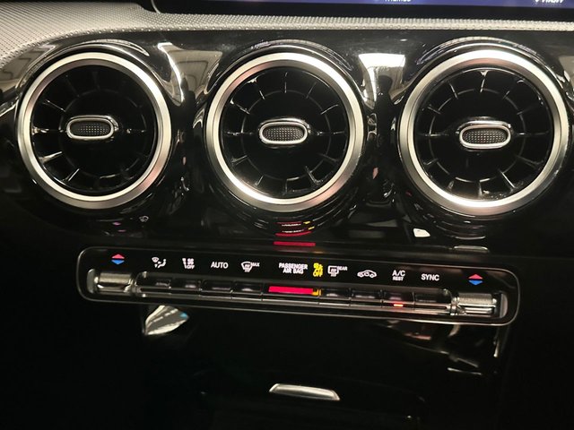 2018 Mercedes-Benz A-CLASS - Photo 12