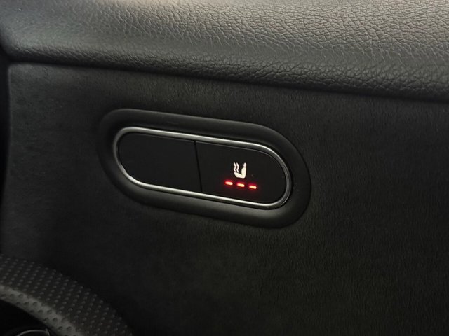 2020 MERCEDES-BENZ A-CLASS 1.3 A200 AMG Line Hatchback 5dr Petrol 7G-DCT Euro 6 (s/s) (163 ps) - Photo 3