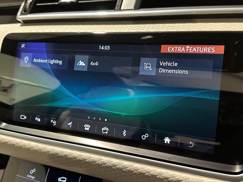 USED 2019 68 LAND ROVER RANGE ROVER VELAR 2.0 D180 R-Dynamic SE SUV 5dr Diesel Auto 4WD Euro 6 (s/s) (180 ps) 