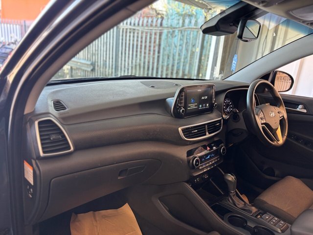 2021 Hyundai Tucson 1.6L SE Nav 5dr - Photo 2