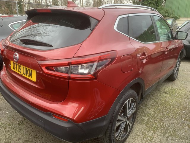 2019 NISSAN QASHQAI 1.3 DIG-T N-Connecta SUV 5dr Petrol Manual Euro 6 (s/s) (140 ps) - Photo 5