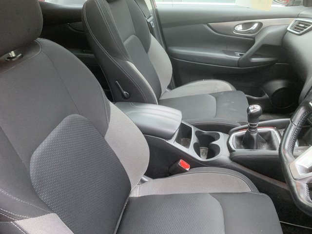 2019 NISSAN QASHQAI 1.3 DIG-T N-Connecta SUV 5dr Petrol Manual Euro 6 (s/s) (140 ps) - Photo 7