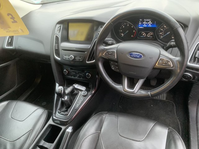 2015 FORD FOCUS 2.0 TDCi Titanium X Hatchback 5dr Diesel Manual Euro 6 (s/s) (150 ps) - Photo 6