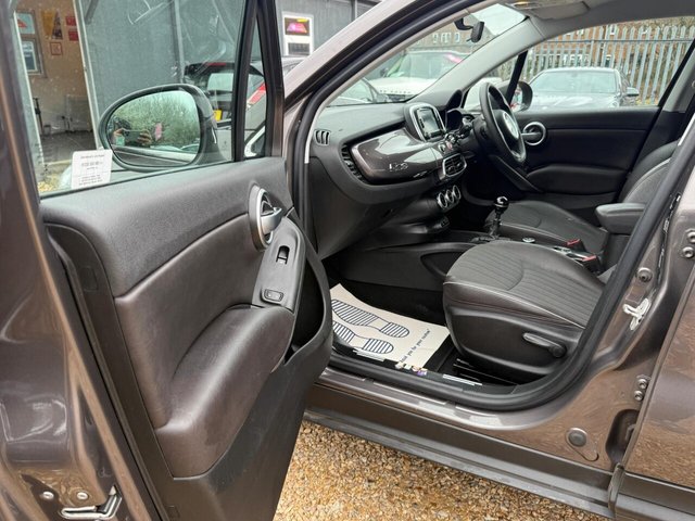 2016 FIAT 500X 1.6 MultiJetII Lounge Euro 6 (s/s) 5dr - Photo 4