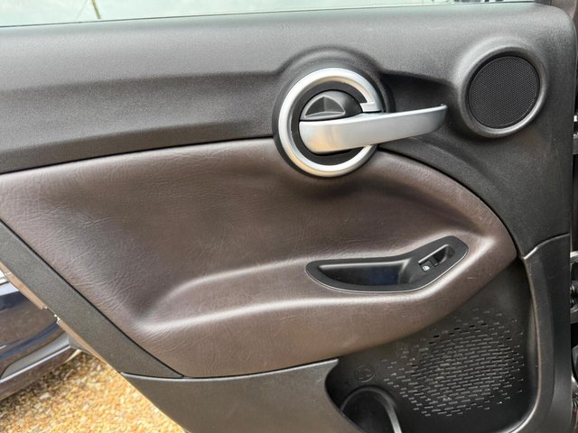 2016 FIAT 500X 1.6 MultiJetII Lounge Euro 6 (s/s) 5dr - Photo 11