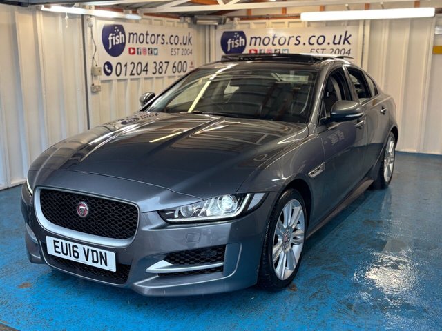 2016 Jaguar Xe 2L R-Sport 4dr
