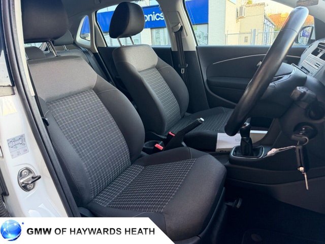 2015 VOLKSWAGEN POLO - Photo 11