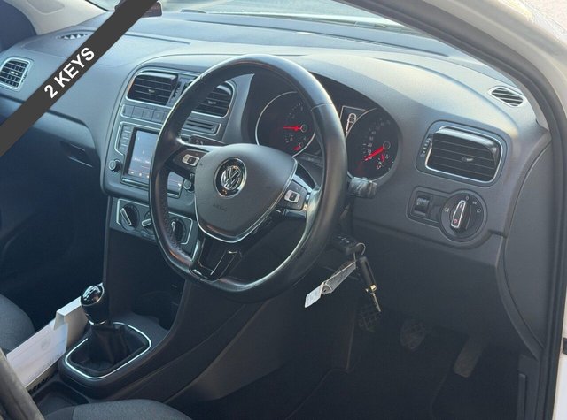 2015 VOLKSWAGEN POLO - Photo 12