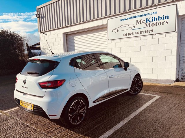 2019 RENAULT CLIO ICONIC - Photo 6