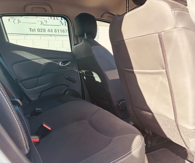 2019 RENAULT CLIO ICONIC - Photo 9